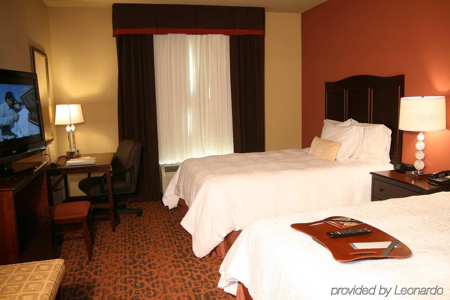 Hampton Inn & Suites Мішен Номер фото