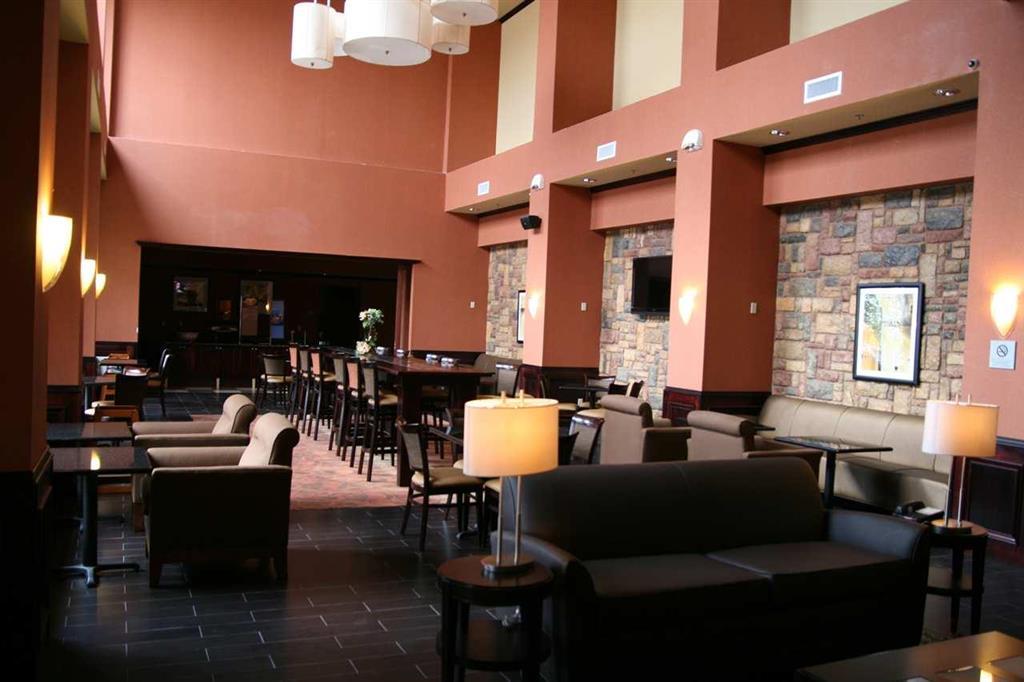 Hampton Inn & Suites Мішен Ресторан фото